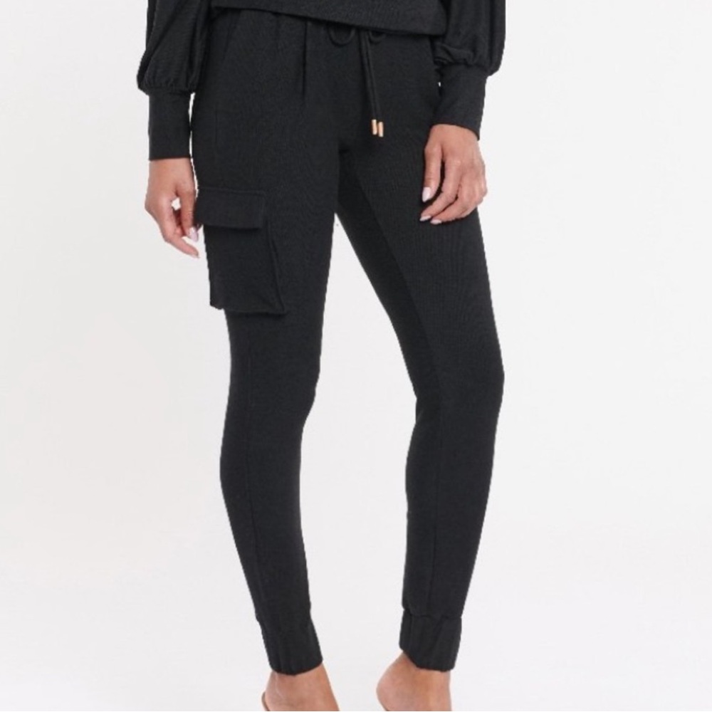 NWT Coldesina Size Small Black Jogger Pants